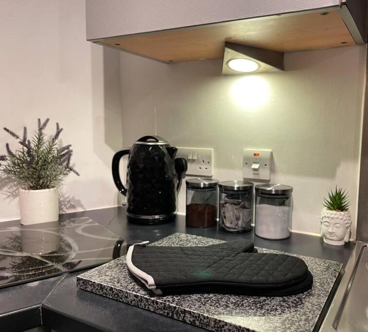 Cityfront Modern Apt Near City Centre/Etihad, Free Parking マンチェスター エクステリア 写真